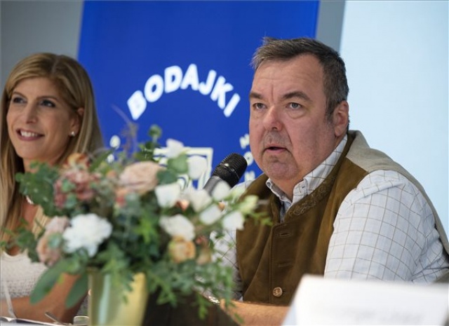 Teljesen megújult és interaktív vadászkiállítással gazdagodott a bodajki kastély