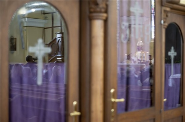 Modern Városok Program - Megújult a salgótarjáni főplébániatemplom és környezete