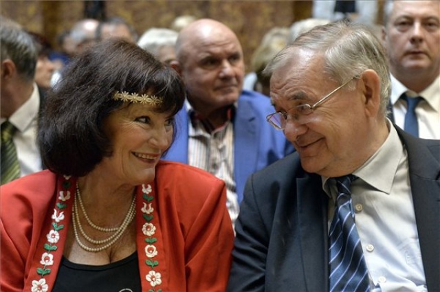 Átadták a 2020-as és 2021-es Vasvári-díjakat