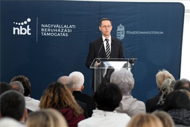 Új gyártórészleget avattak a Béres Gyógyszergyár Zrt. szolnoki telephelyén