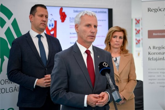 Koronavírus - A Covid-árvákat segítő Regőczi Alapítvány - Herczegh Anita Debrecenben 
