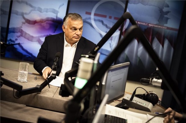 Miniszterelnöki interjú a Kossuth Rádióban