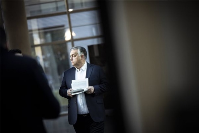 Miniszterelnöki interjú a Kossuth Rádióban