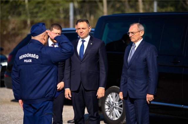 Illegális bevándorlás - Közös járőrszolgálat indult a szerb-magyar határon
