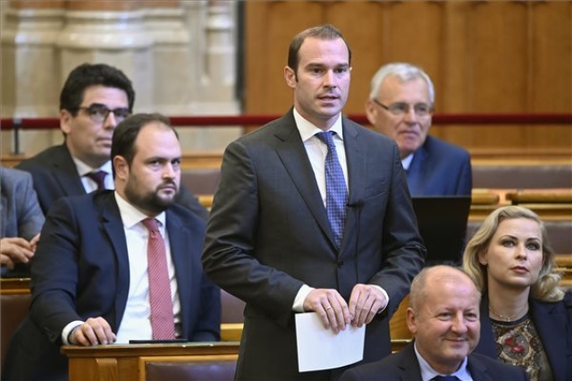 Az Országgyűlés plenáris ülése