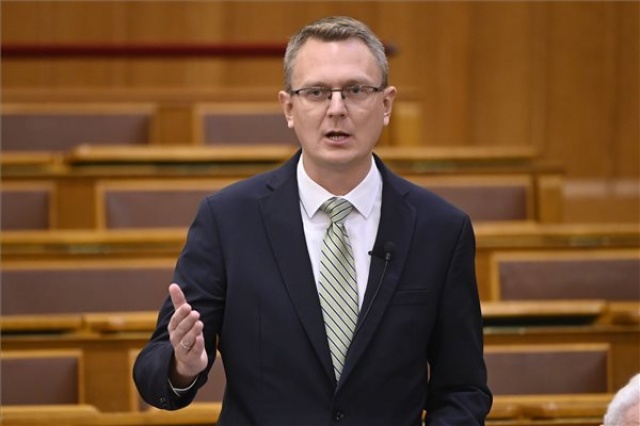 Az Országgyűlés plenáris ülése