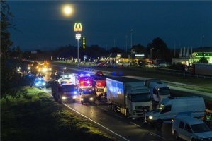 Öten haltak meg az M1-esen történt balesetben 