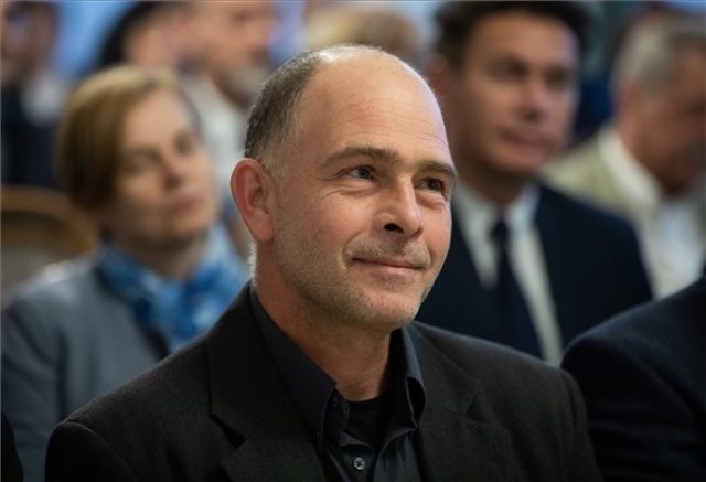 Bartók-mellszobrot avattak a csepeli Fasang Árpád Zenei Alapfokú Művészeti Iskolában
