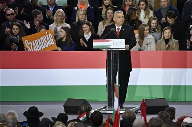 Október 23. - Megemlékezés az Erzsébet téren - Orbán Viktor miniszterelnök ünnepi beszéde