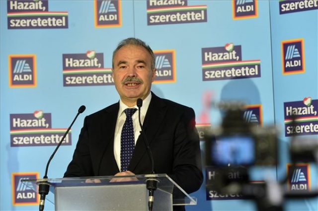 Az Aldi a jövőben csak magyar beszállítóktól szerzi be az alapvető tejtermékeket és a tojást