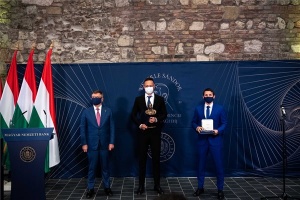 Wekerle Sándor Kárpát-medencei Gazdasági Díjat kapott Szijjártó Péter
