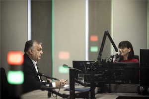 Miniszterelnöki interjú a Kossuth Rádióban