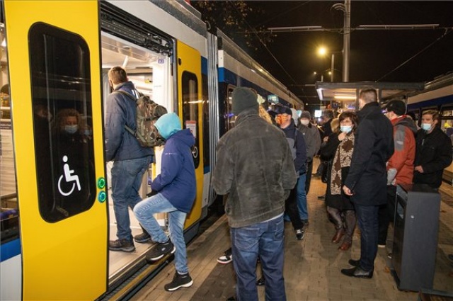 Elindult az utasokat szállító tram-train Hódmezővásárhely és Szeged között