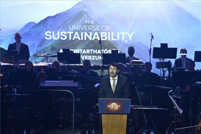 A Planet Budapest 2021 Fenntarthatósági Expó és Világtalálkozó megnyitó gálája 	