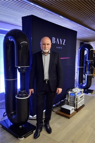 Bemutatták Bay Zoltán innovatív hangsugárzóját a BMC-ben