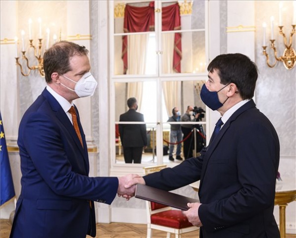 Áder János Koltay Andrást nevezte ki az NMHH elnökének 