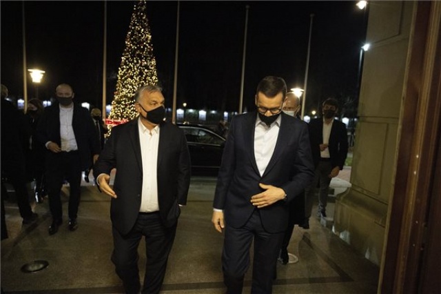 Orbán Viktor Varsóban