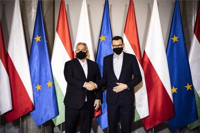 Orbán Viktor Varsóban