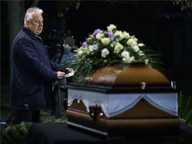 Újratemették Slachta Margitot
