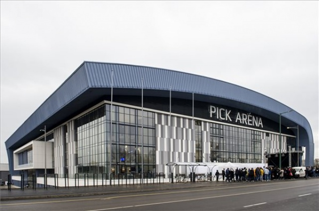 Átadták a Pick Arénát, Szeged új multifunkciós sportcsarnokát