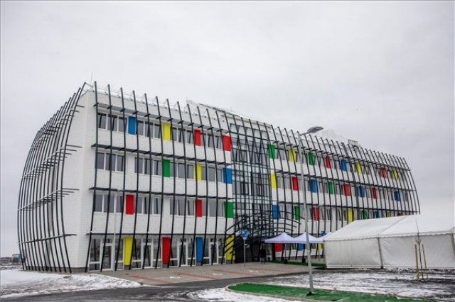 Átadták az SZTE inkubátorházát