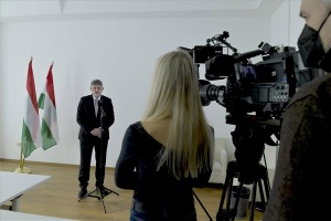 Koronavírus - György István: annak lesz érvényes az oltási igazolványa, aki időben felveszi a harmadik oltást