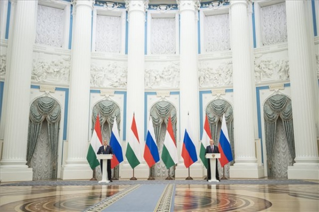 Orbán Viktor Moszkvában