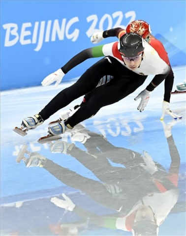 Peking 2022 - Gyorskorcsolya - Liu Shaoang bronzérmes 1000 méteren