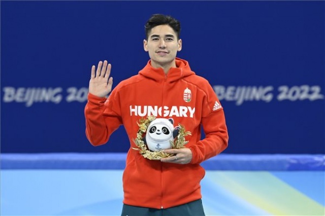 Peking 2022 - Gyorskorcsolya - Liu Shaoang bronzérmes 1000 méteren