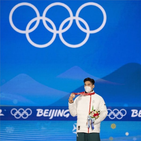 Peking 2022 - Gyorskorcsolya - Liu Shaoang bronzérmes 1000 méteren