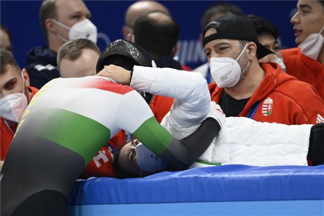 Peking 2022 - Gyorskorcsolya - Liu Shaoang olimpiai bajnok 500 méteren 
