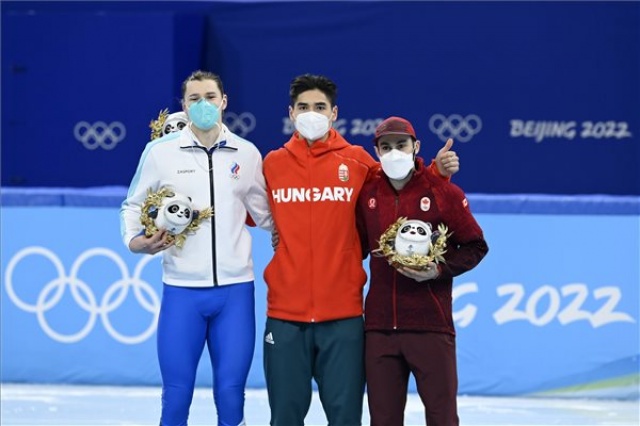 Peking 2022 - Gyorskorcsolya - Liu Shaoang olimpiai bajnok 500 méteren 