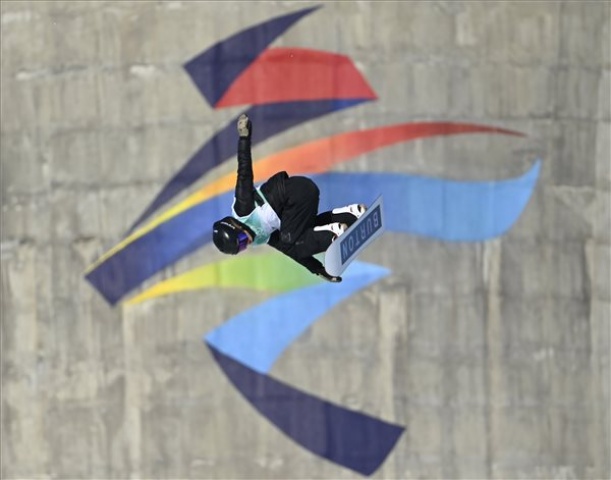 Peking 2022 - Kozuback Kamilla 17. a big air selejtezőjében