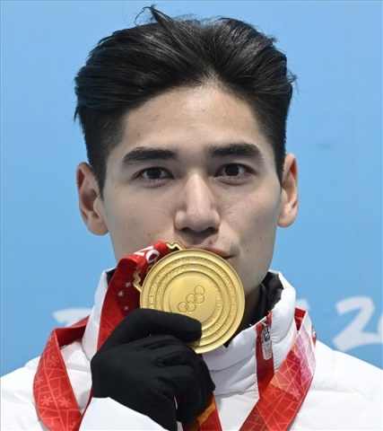 Peking 2022 - Gyorskorcsolya - Liu Shaoang olimpiai bajnok 500 méteren