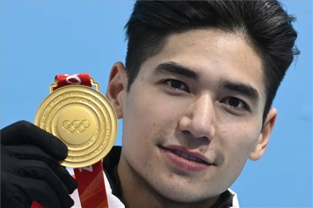 Peking 2022 - Gyorskorcsolya - Liu Shaoang olimpiai bajnok 500 méteren