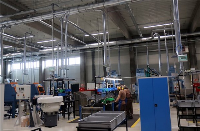 Átadták az Arago Green Technologies Kft. autóalkatrész gyárát a borsodi Sajókeresztúron