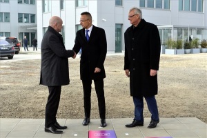 Az AVL Hungary Kft. új járműcsarnokának és irodaépületének alapkőletétele Érden