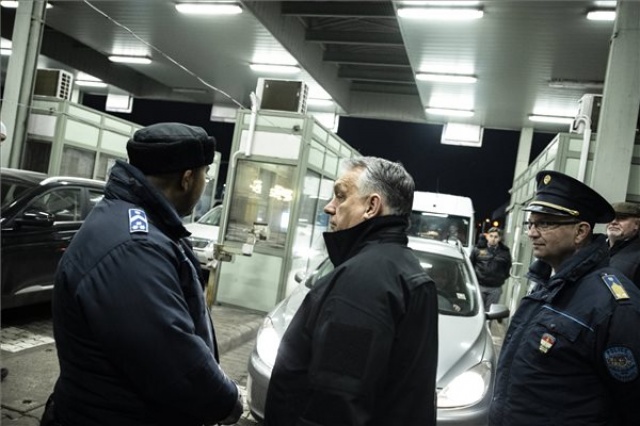 Ukrajnai háború - Orbán Viktor határszemlét tartott