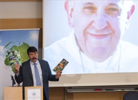Áder János előadást tartott a budapesti Piarista Gimnáziumban