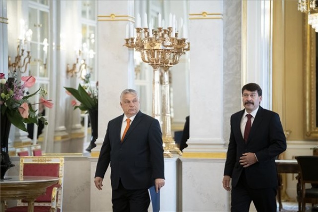 Áder János felkérte Orbán Viktort az új kormány megalakítására