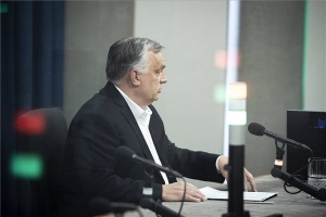Miniszterelnöki interjú a Kossuth Rádióban