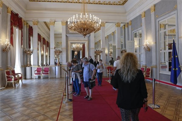 Novák Katalin köztársasági elnök beiktatása - Megnyitották a Sándor-palotát 