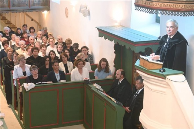 Novák Katalin Erdélyben - Magyarlapád