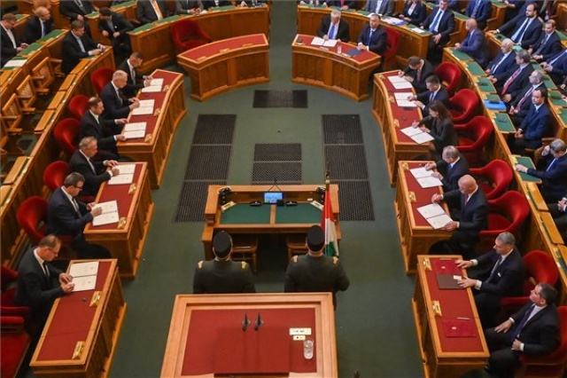 Megalakult az ötödik Orbán-kormány