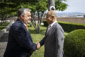 Vizes vb 2022 - Orbán Viktor a FINA elnökével tárgyalt