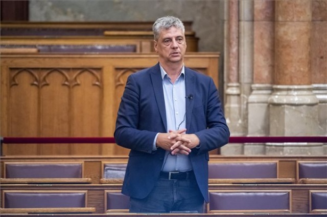 Az Országgyűlés rendkívüli plenáris ülése