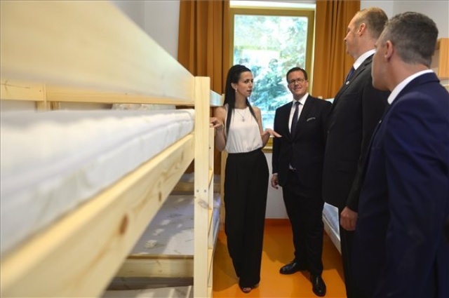 Gyermekvasutasokat avattak Budapesten
