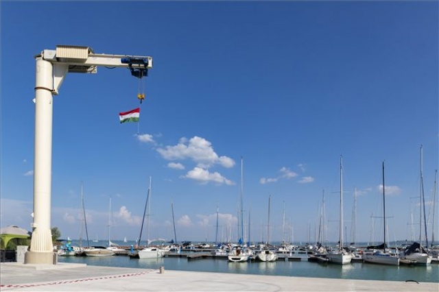 Megnyílt a Balaton legújabb kikötője, a Kékszalag Port Balatonfüreden