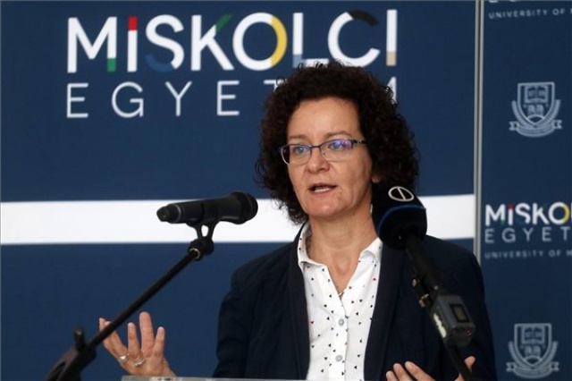 Együttműködési megállapodást kötött a Miskolci Egyetem és a Bay Zoltán Kutatóintézet