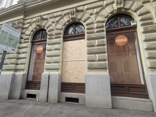 Szegedi Fidesz iroda elleni támadás